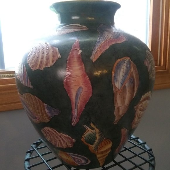 Seashell🐚Porcelain Vase🏺Center Piece - Picture 3 of 9